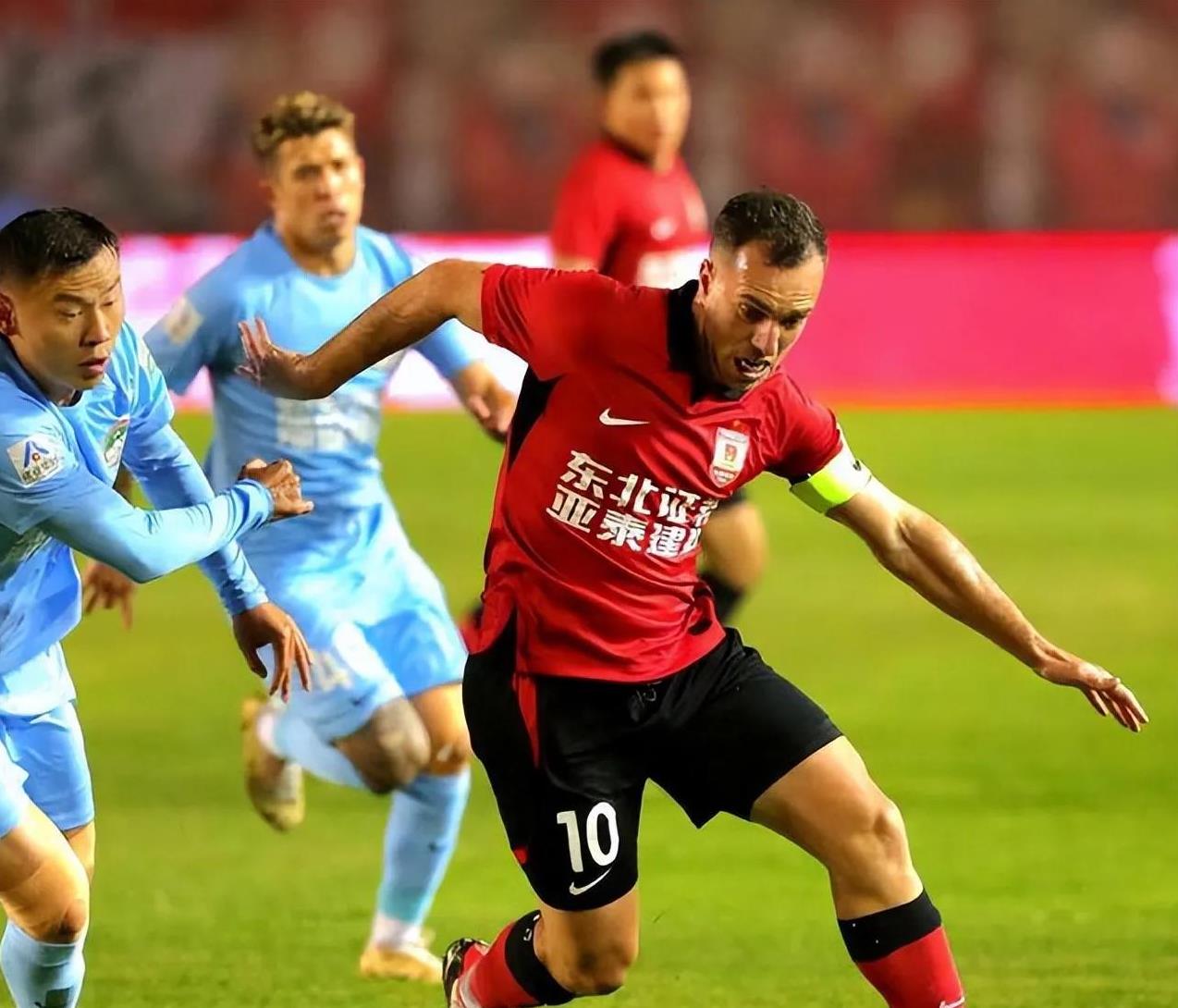 包含世界杯篮球预选赛展开，各国球队为晋级苦战的词条