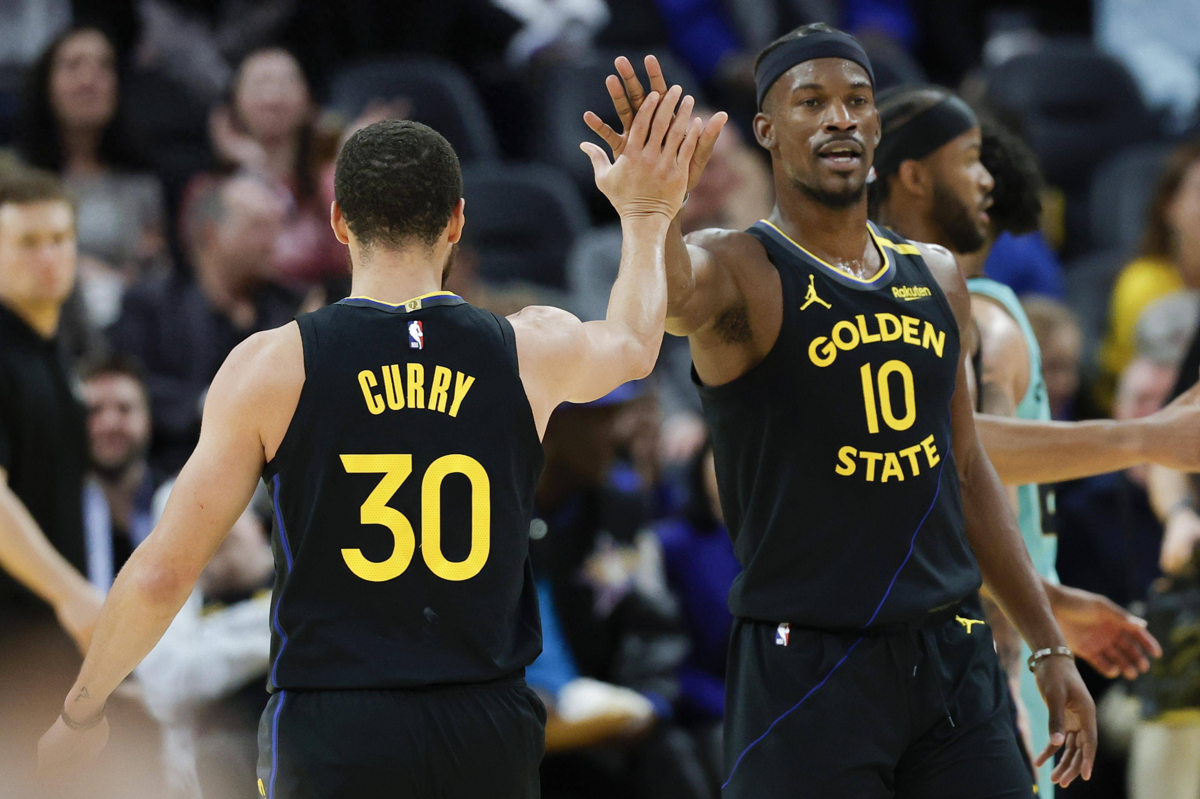 雷火电竞网址-勇士在主场连胜，战绩再创新高