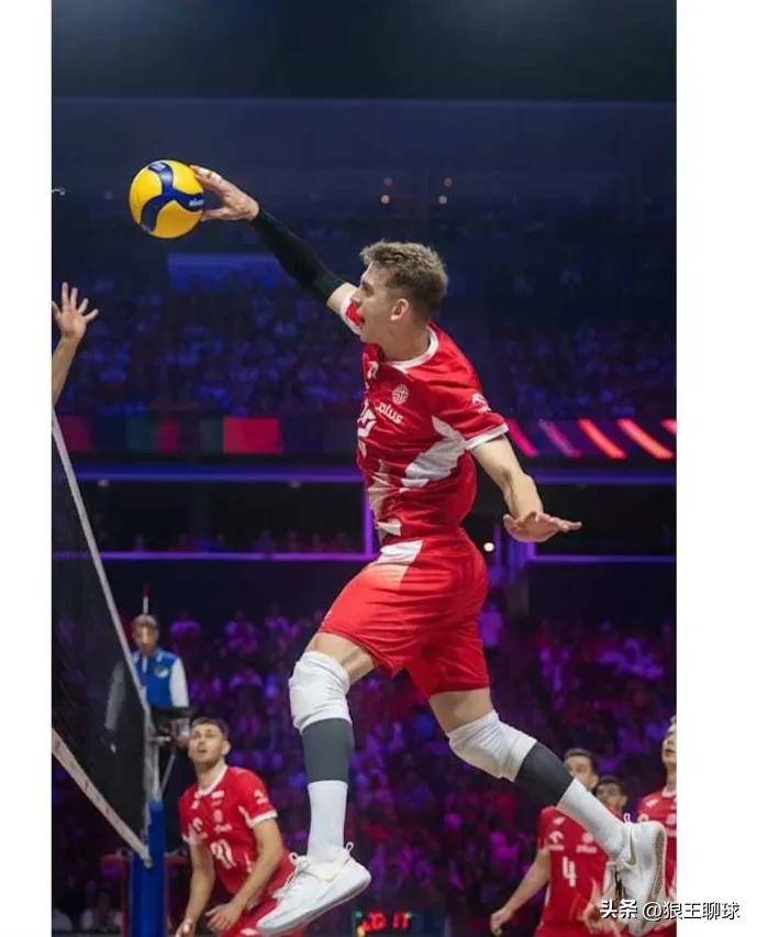 雷火电竞app-波兰队选手表现强劲，斩获金牌的简单介绍