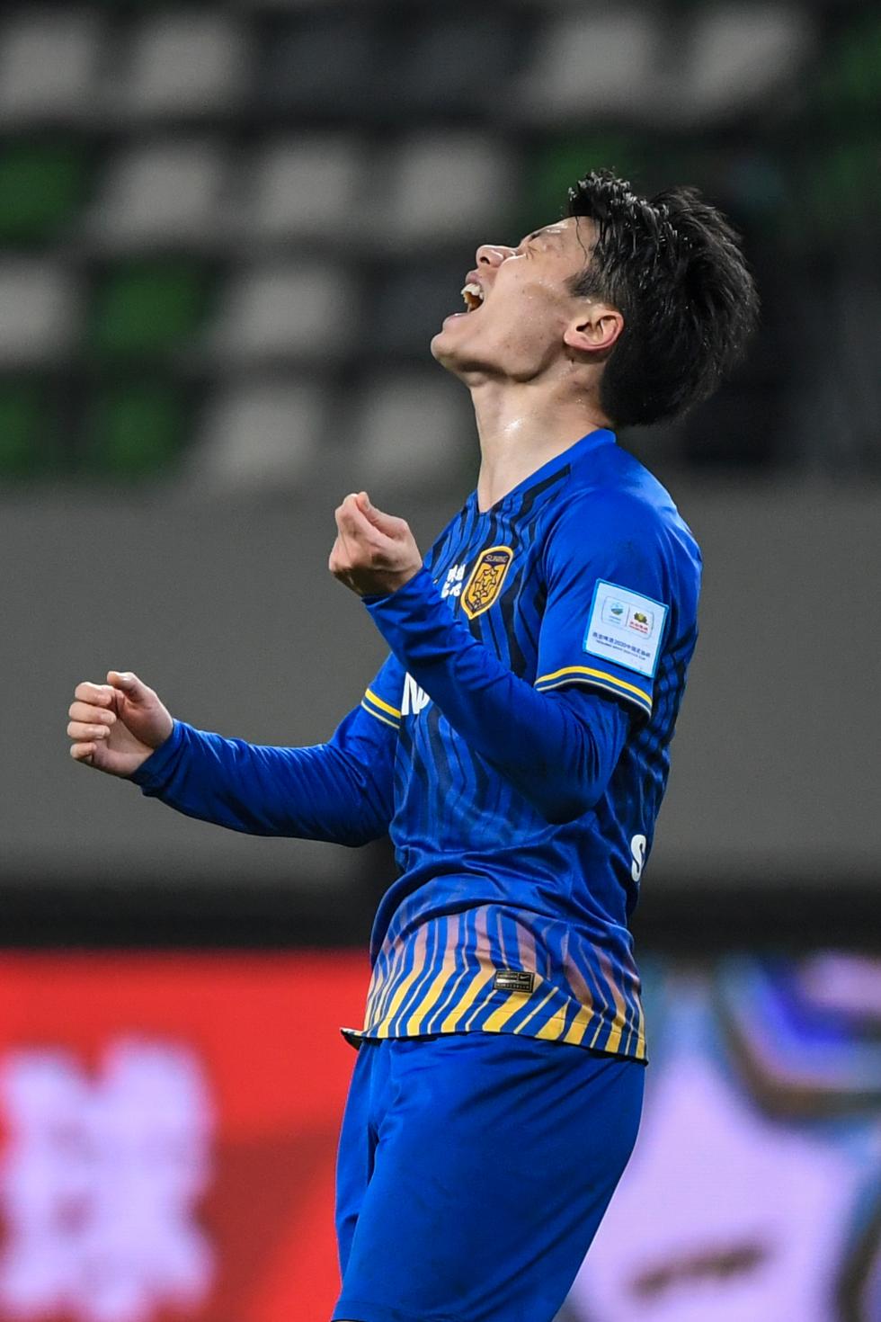 雷火电竞充值-包含江苏苏宁球员势不可挡，奋力争胜的词条