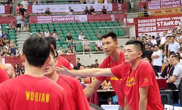 雷火电竞充值-方硕郭艾伦周鹏援军冲坚破壁中国男篮晋级半决赛