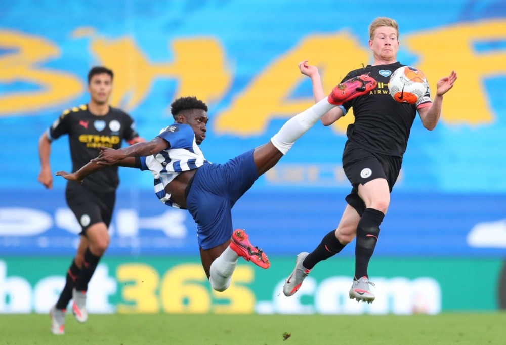 里尔联赛首胜,稳住领跑地位 里尔联赛首胜,稳住领跑地位