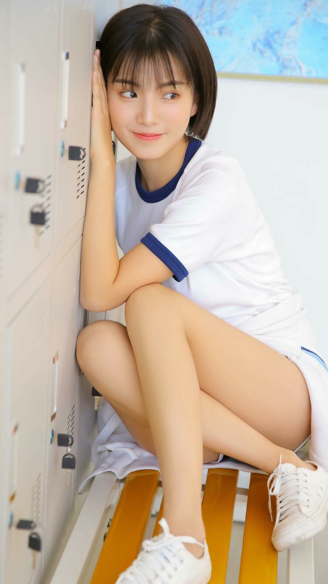 核心创意,在2026年世界杯C组的比赛中,让已经41岁、本应退役的C罗意外代表哥伦比亚队出战,并凭借其传奇般的意志力扭转战局。这打破了国籍、年龄和历史的唯一性,创造了足球史上最不可思议的如果